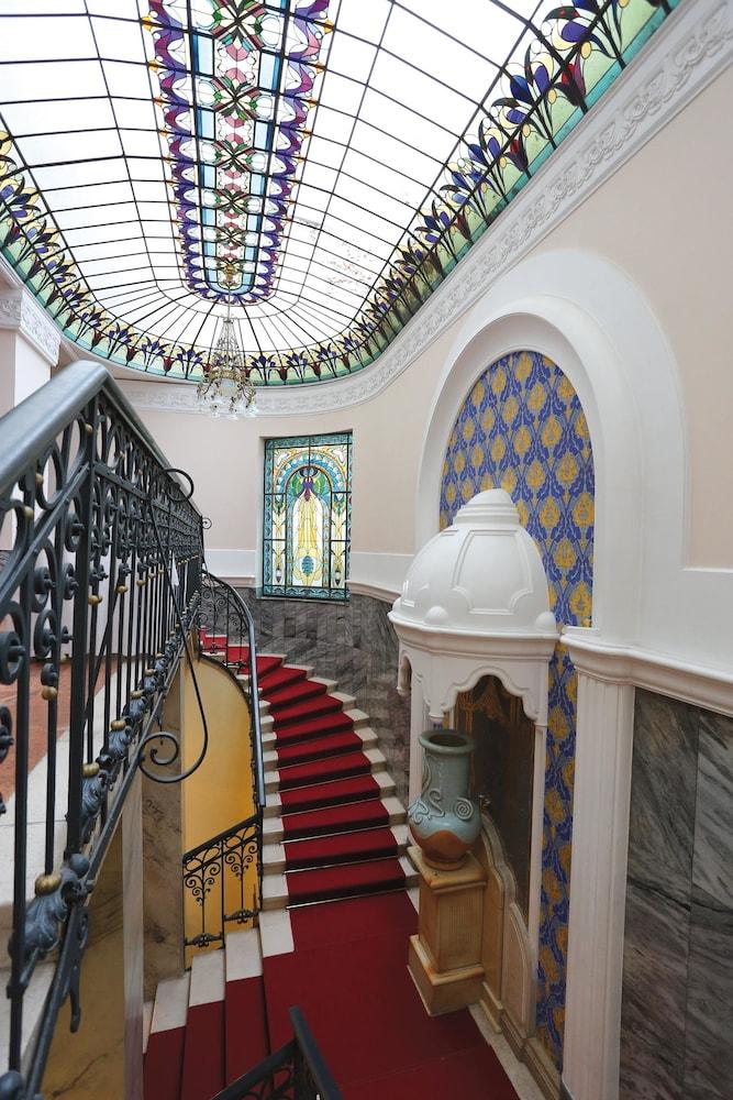 Palatinus Grand Hotel Pécs Exterior foto